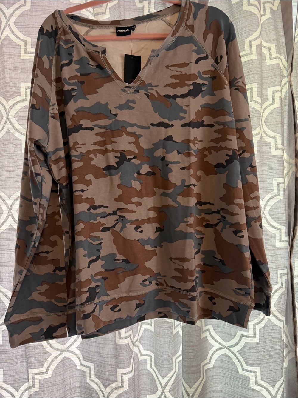 NWT Mono B Camo V-Neck Pullover in Blue, Brown & Gray 3x super soft material